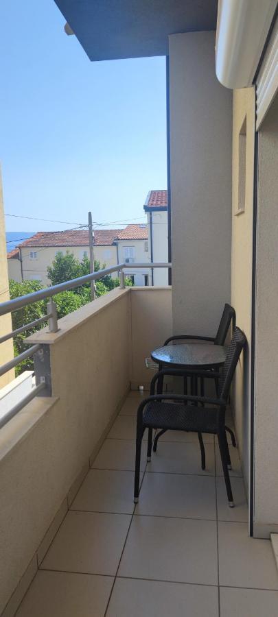 Grey House Lägenhet Makarska Exteriör bild
